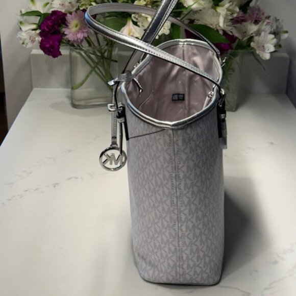 ⛷️🏂🚠 Michael Kors NWT Jet Set Girls Ski Tote Shoulder Bag - Picture 6 of 16